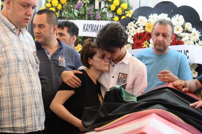 Avukat Özgür Aksoy’a son görev