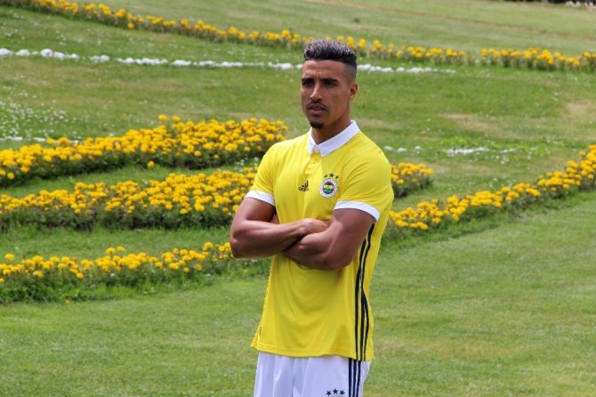 Fenerbahçe’nin forma tanıtımı yapıldı