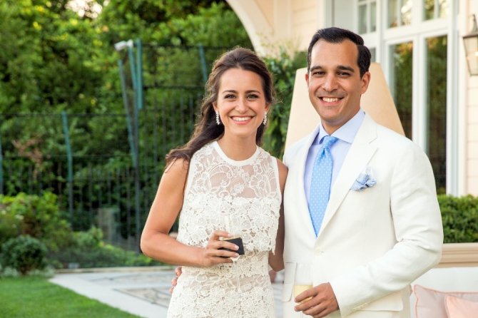 Esra Eczacıbaşı ve Murat Coşkun nişanlandı