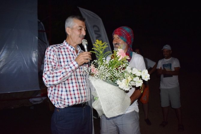 Fotokamp’a katkı sunalara plaket verildi