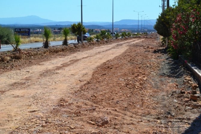 Sarımsaklı Bulvarı yenileniyor