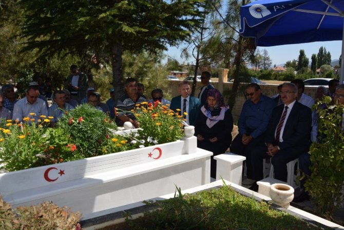 15 Temmuz Şehidi Yasin Naci Ağaroğlu mezarı başında anıldı