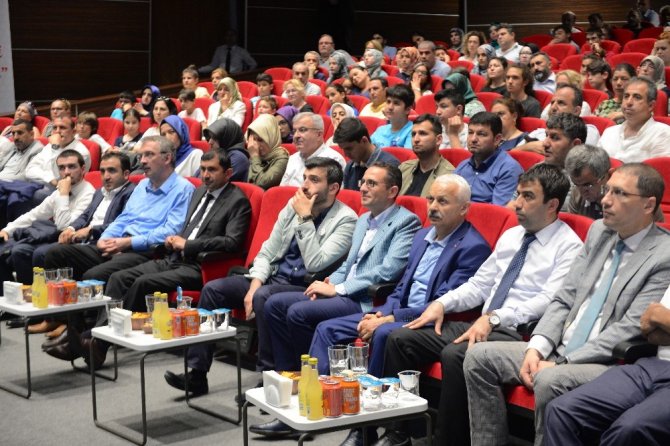 Üsküdar Bilim Merkezi’nin ilk bölümü olan Deneyap Atölyelerinin açılışı yapıldı