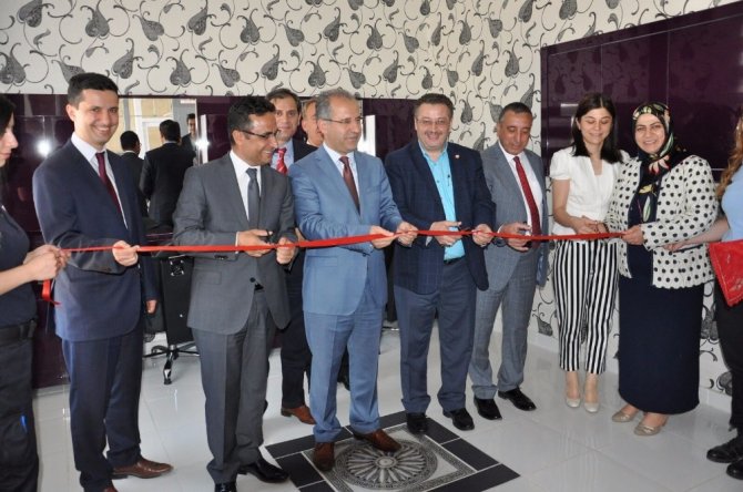 Erzurum E Tipi Kapalı Ceza İnfaz Kurumu’nda kütüphane ve bayan kuaförü hizmete açıldı