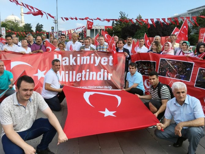 Fatih Bölgesi Kamu Hastaneleri Birliği Genel Sekreterliği “Demokrasi Nöbeti”ne başladı