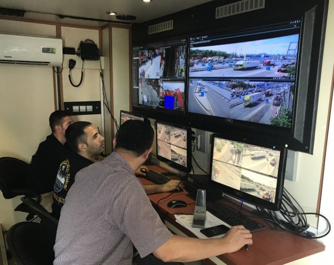 15 Temmuz Şehitler Köprüsü MOBESE tırı kuş uçurtmuyor