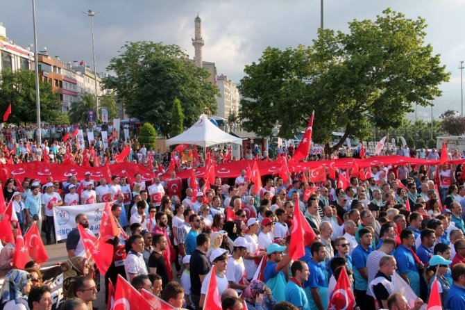 Giresun’da 15 Temmuz yürüyüşü