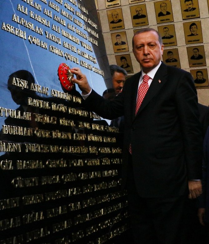 Cumhurbaşkanı Erdoğan, Beştepe’deki Şehitler Abidesi’ni açtı