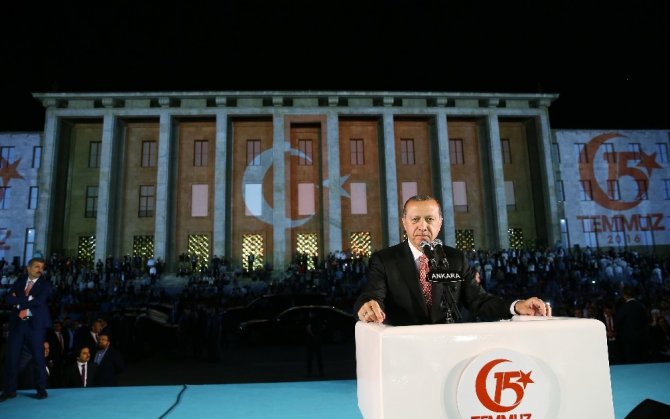 Cumhurbaşkanı Erdoğan: "OHAL, pazartesi günü Milli Güvenlik Kurulu gündemine gelecek, konuşacağız ve hükümetimize tavsiye kararını alacağız"