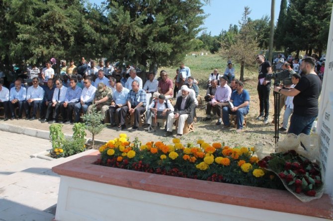 15 Temmuz şehidinin anıt mezarı törenle açıldı