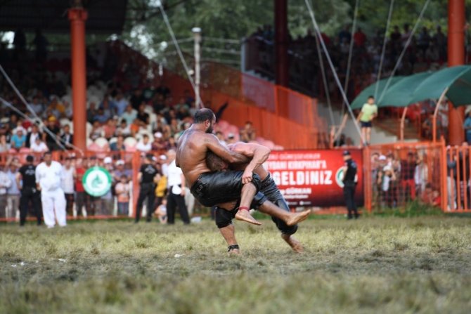 Kırkpınar’da altın kemer İsmail Balaban’ın