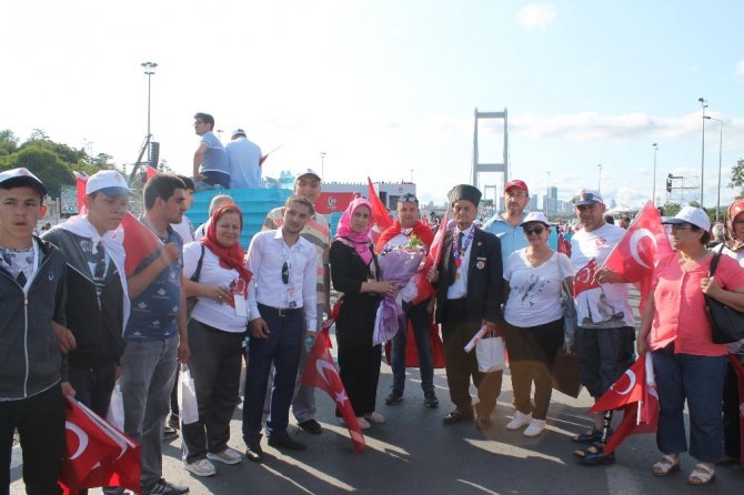 Karesi, 15 Temmuz Şehitler Köprüsü’nde anma etkinliğine katıldı.