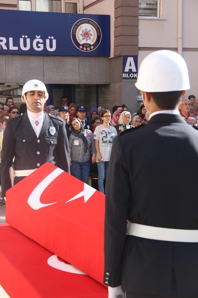Şehit polis memuru için Konya Emniyet Müdürlüğünde tören düzenlendi
