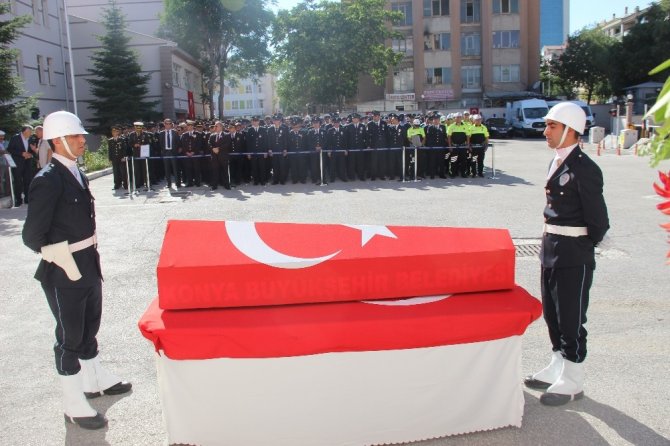 Şehit polis memuru için Konya Emniyet Müdürlüğünde tören düzenlendi