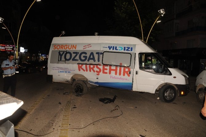 Tokat’ta otomobil minibüse çarptı: 3 yaralı