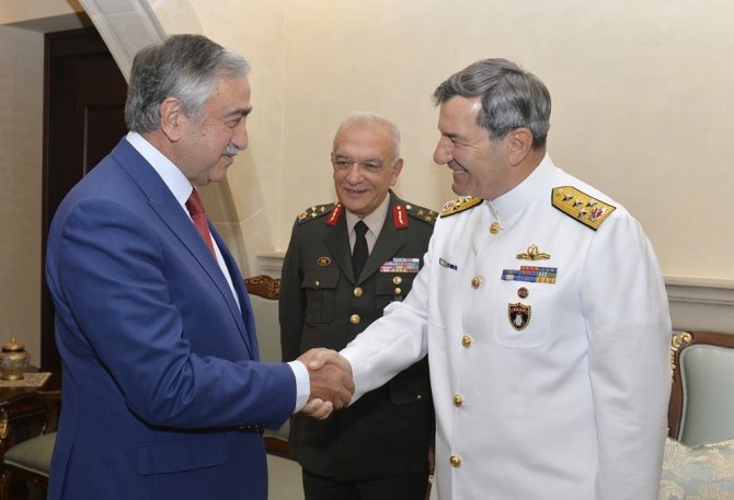 KKTC Cumhurbaşkanı Akıncı, TSK temsilcisi Oramiral Kösele’yi kabul etti