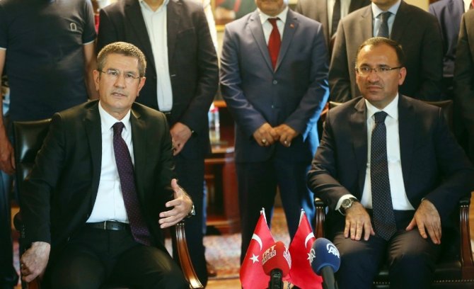 Nurettin Canikli, Başbakan Yardımcılığı görevini Bekir Bozdağ’a devretti