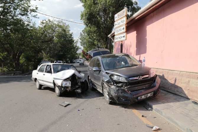 Başkent’te trafik kazası: 2 yaralı