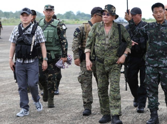 Filipinler Devlet Başkanı Duterte, Marawi’yi ziyaret etti
