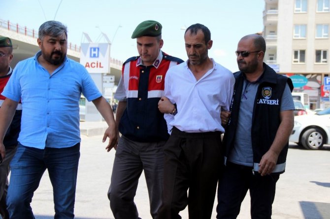 Kayseri’de cinayet şüphelisi 4 kişi adliyeye sevk edildi