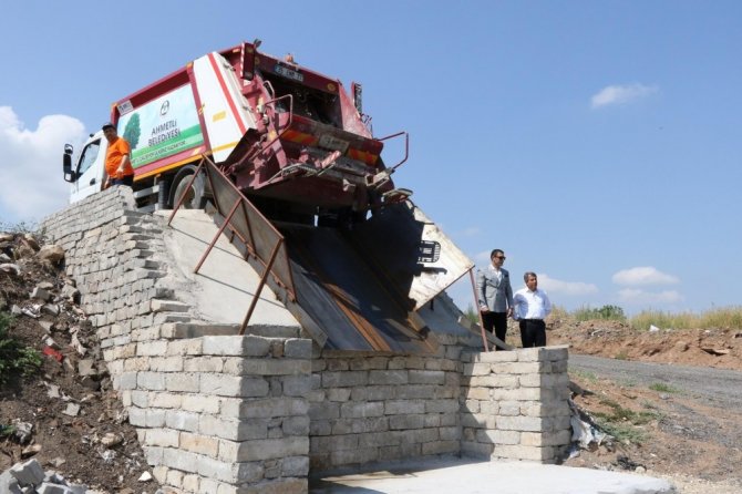 Ahmetli’nin çöpleri Uzunburun’a taşınıyor
