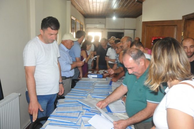 Akçakoca’da AK Parti delege seçimi başladı