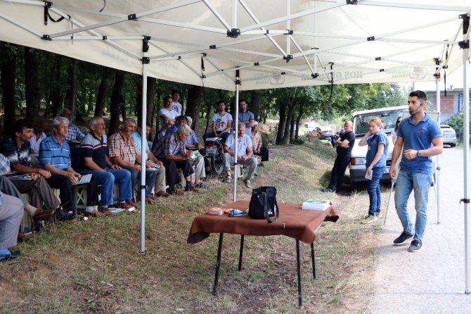 Ferrero Fındık yetkilileri üretici ile bir araya gelerek bahçe günleri yapıyor