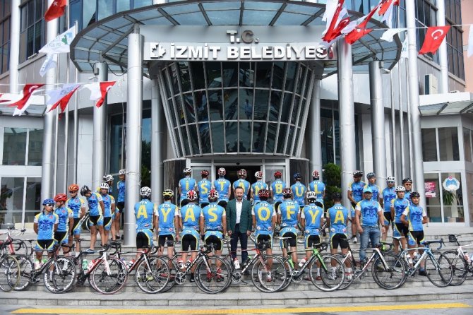 Başkan Doğan’dan “Ayasofya için pedallıyoruz” ekibine destek