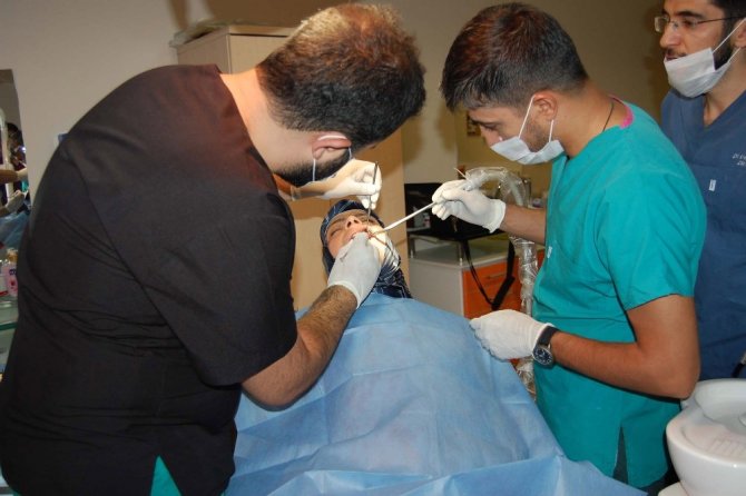 Bitlis ADSM’de implant tedavisine başlandı