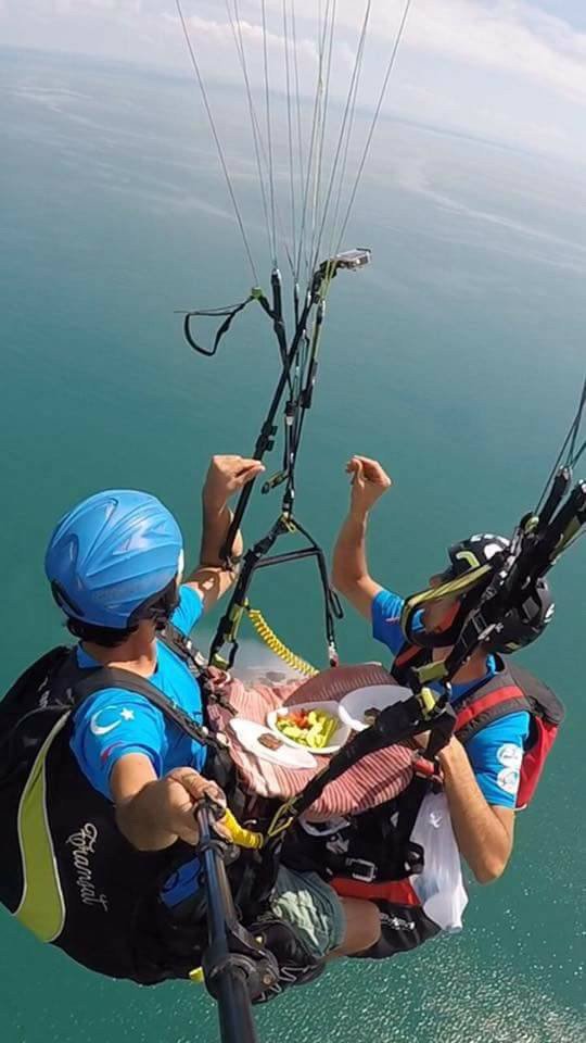 Havada mangal ziyafeti