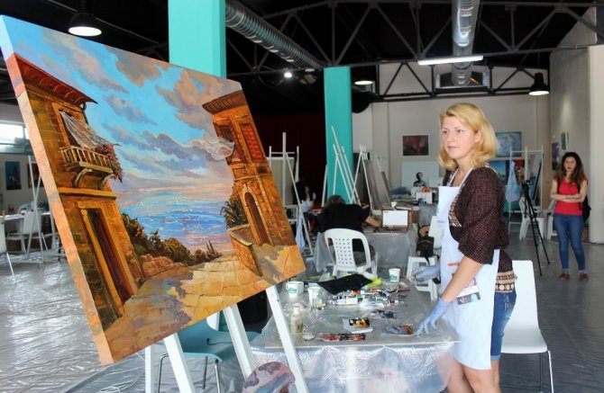 6 ülkeden 26 ressam hayallerini Tekirdağ’da tuvallere döküyor