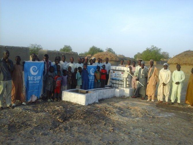 Çanakkale Ensar Vakfı Şubesi Afrika’da su kuyusu açtı