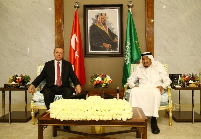 Cumhurbaşkanı Erdoğan, Suudi Arabistan Kralı Abdülaziz ile görüştü