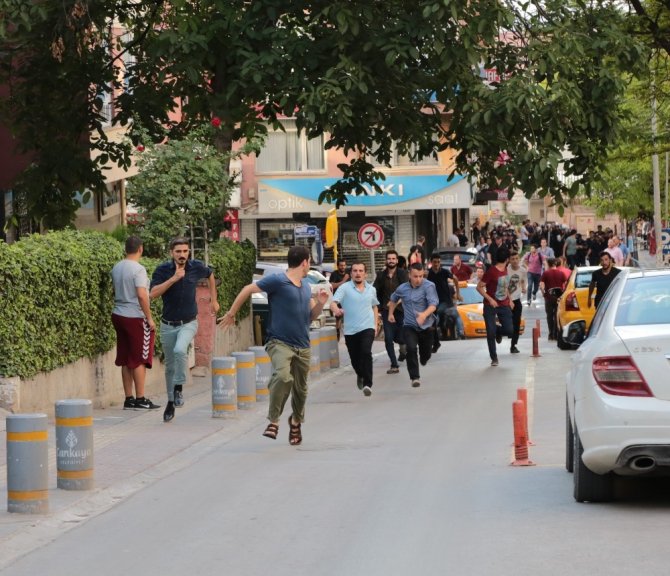 Başkent’te Gülmen ve Özakça eyleminde 20 kişi daha gözaltına alındı