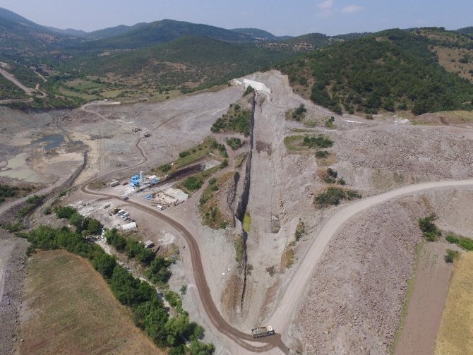 Adalı Barajı hızla tamamlanıyor