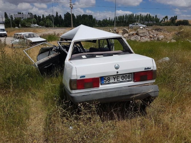 Sivas’ta askeri araç ile otomobil çarpıştı: 1 ölü, 4 yaralı