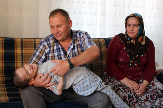 Serebral Palsi hastası oğlu için yardım bekliyor