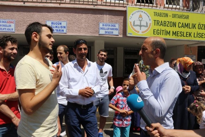 Trabzon Çamlık Özel Eğitim Meslek Lisesi’nin kapatılmasına öğrenci ve velilerden tepki