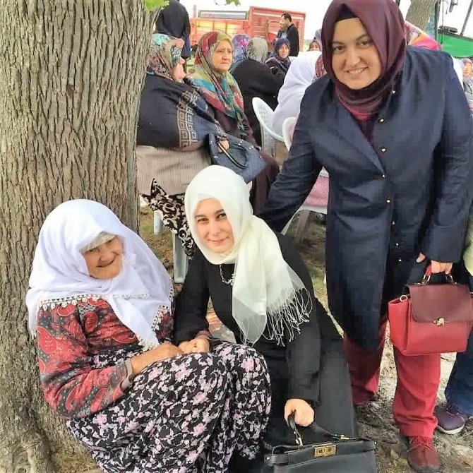 AK Partili kadınlar çalışmalarını sürdürüyor