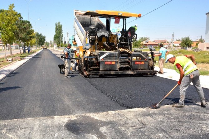 Aksaray Belediyesi asfalt çalışmalarını sürdürüyor