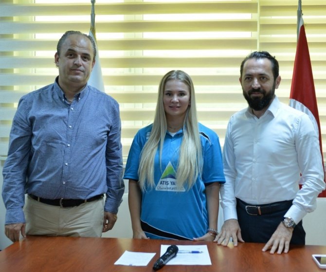 Bursa Büyükşehir Belediyespor, Iana Noskova’yı kadrosuna kattı