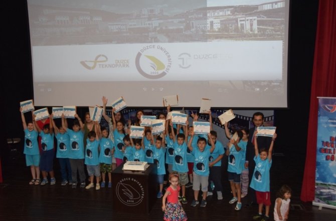 Düzce Çocuk Teknopark 1. dönem eğitim programı kapanış töreni gerçekleştirildi