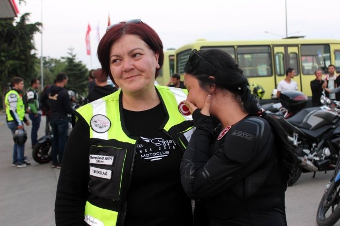 ’Altın Elbiseli Adam’ın feci ölümü onları birleştirip sokaklara döktü