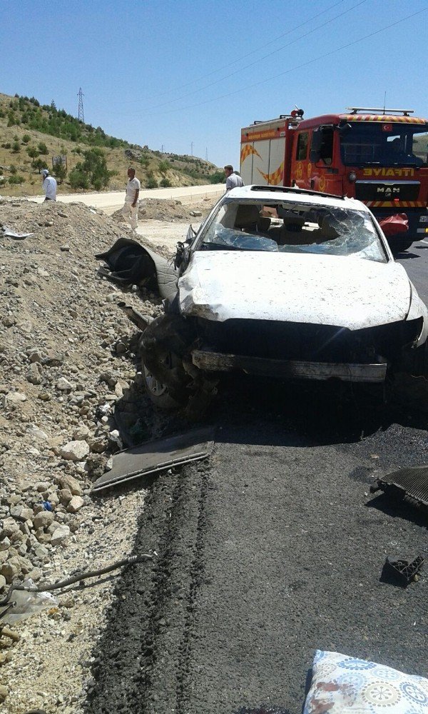 Mardin’de trafik kazası: 2 ölü, 1 yaralı