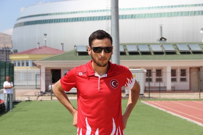 Sivaslı görme engelli milli sporcu, dünya üçüncüsü oldu