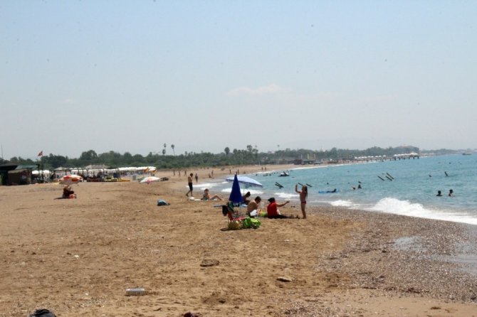 Çamiçi Halk Plajı kaderine terk edildi