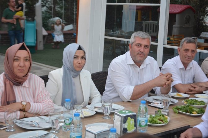 AK Parti Uşak İl Başkanı Kuş: "Basınımız özgür bir şekilde mesleğini icra etmektedir”
