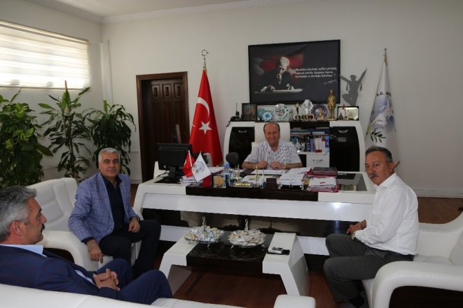 CHP’li Bayır’dan Başkan Özakcan’a ziyaret