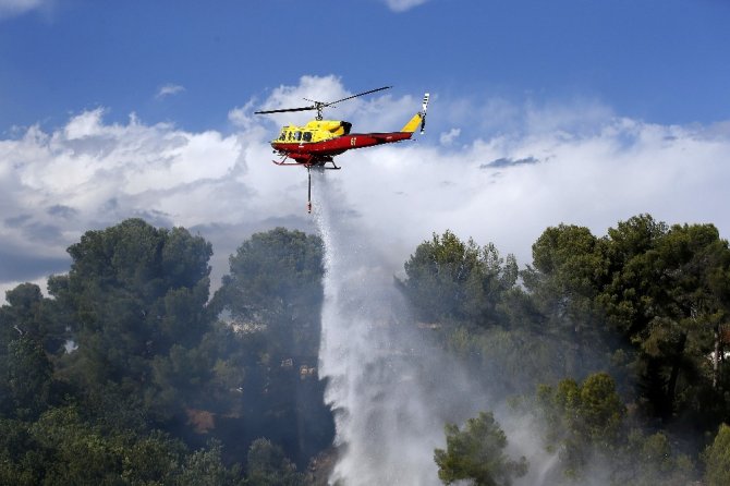 Fransa’da orman yangınları nedeniyle 12 bin kişi tahliye edildi