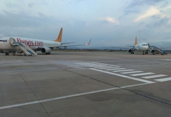 Aşırı yağış sebebiyle uçaklar Bursa’ya indi
